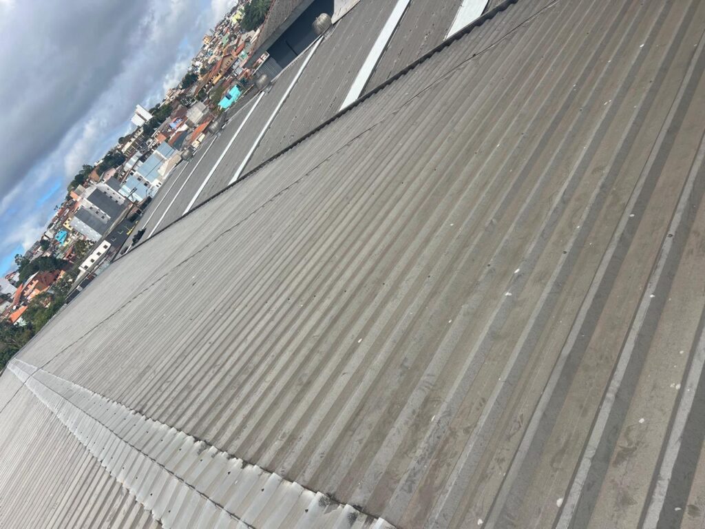 Reforma de telhado industrial em Mauá